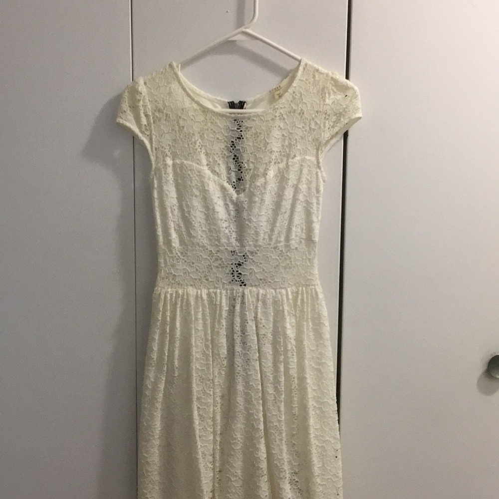 White/cream lace party dress